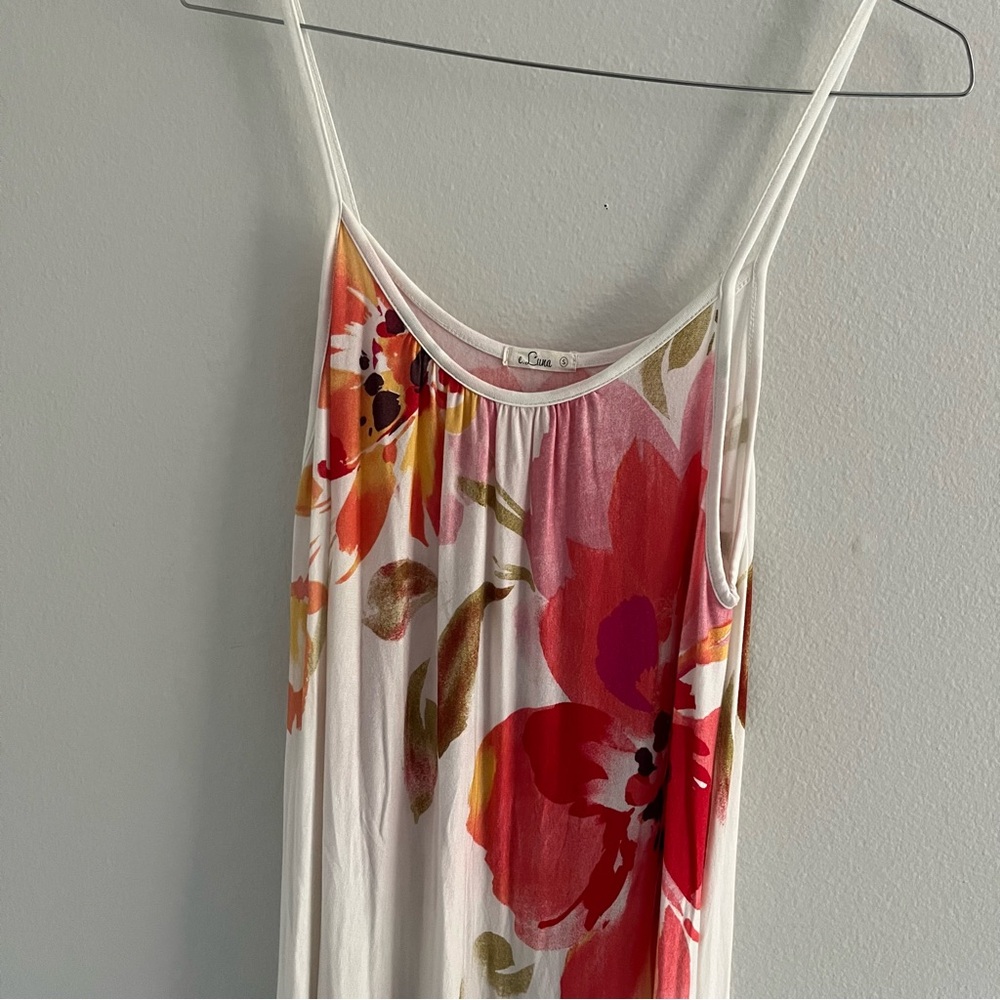 e. Luna •‎ Gorgeous Floral Maxi Sundress